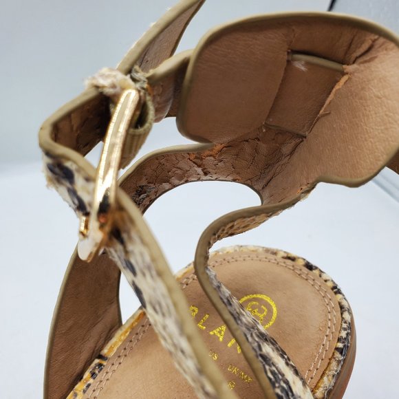 NWOT BLANCO FAUX SNAKESKIN ANKLE BUCKLE SANDALS - Picture 7 of 7
